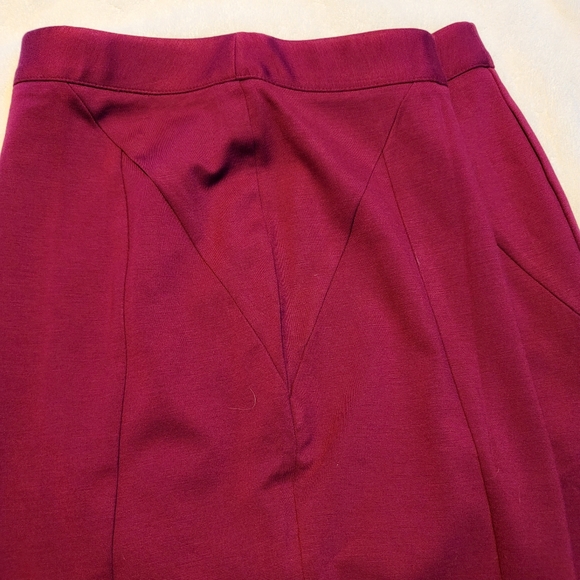 Maroon knee-length pencil skirt, for work or going out, size 20, Lane Bryant - Picture 7 of 8